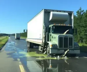 colisão entre carretas